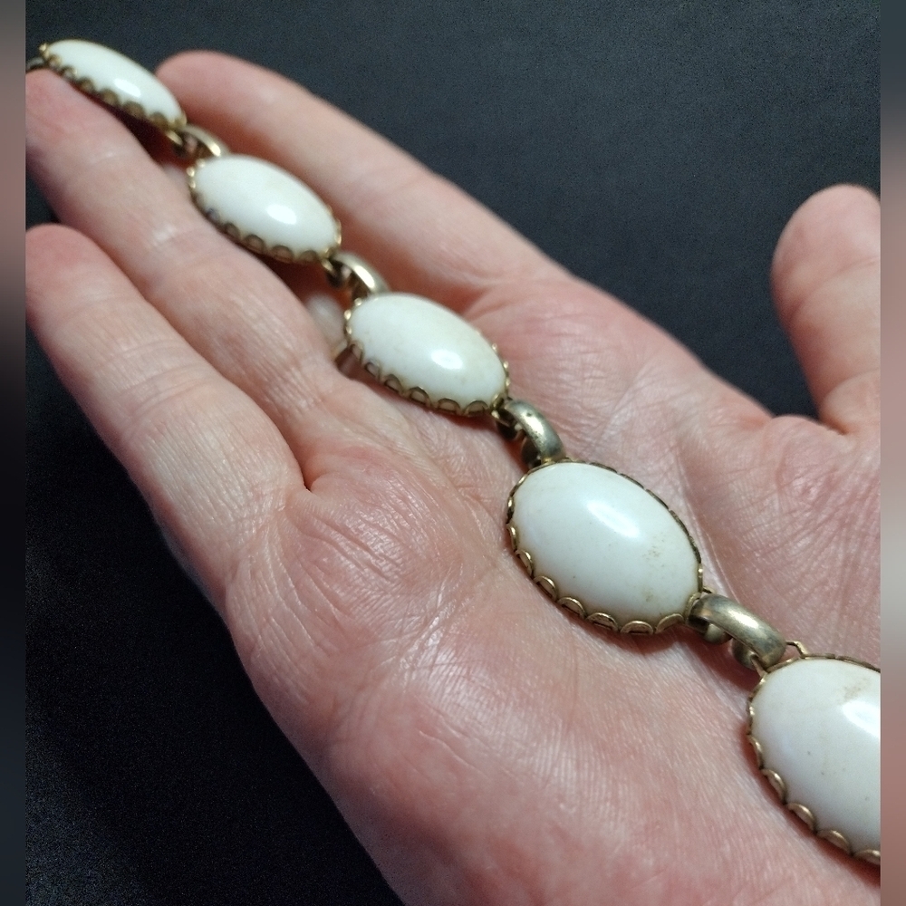 Gold and Cream Choker Necklace - Picture 10 of 12